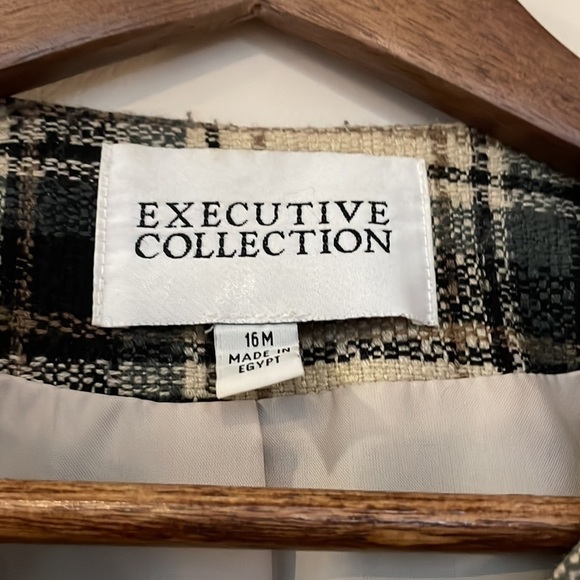 EXECUTIVE Collection Plaid Tan Black Grey Blazer - Picture 5 of 10